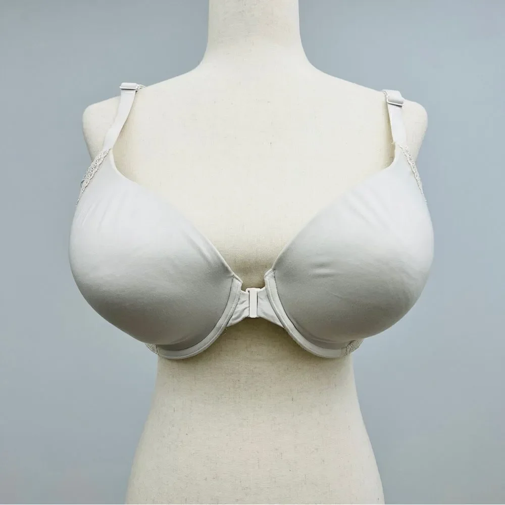 Victoria’s Secret Body by Victoria Lined Perfect Coverage 38DDD Front Close - Picture 2 of 6